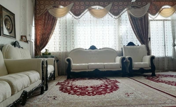                                         منزل ویلایی
                                        در شهید بهشتی قم