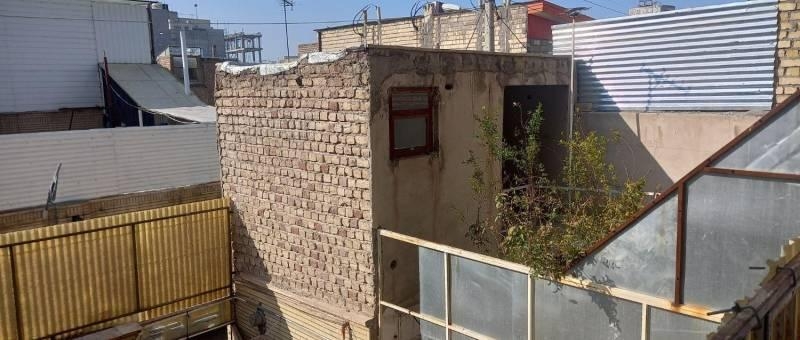                                         منزل ویلایی
                                        در سمیه قم