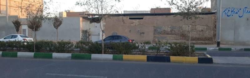 ملک بر برقعی ۴۵۰ متر