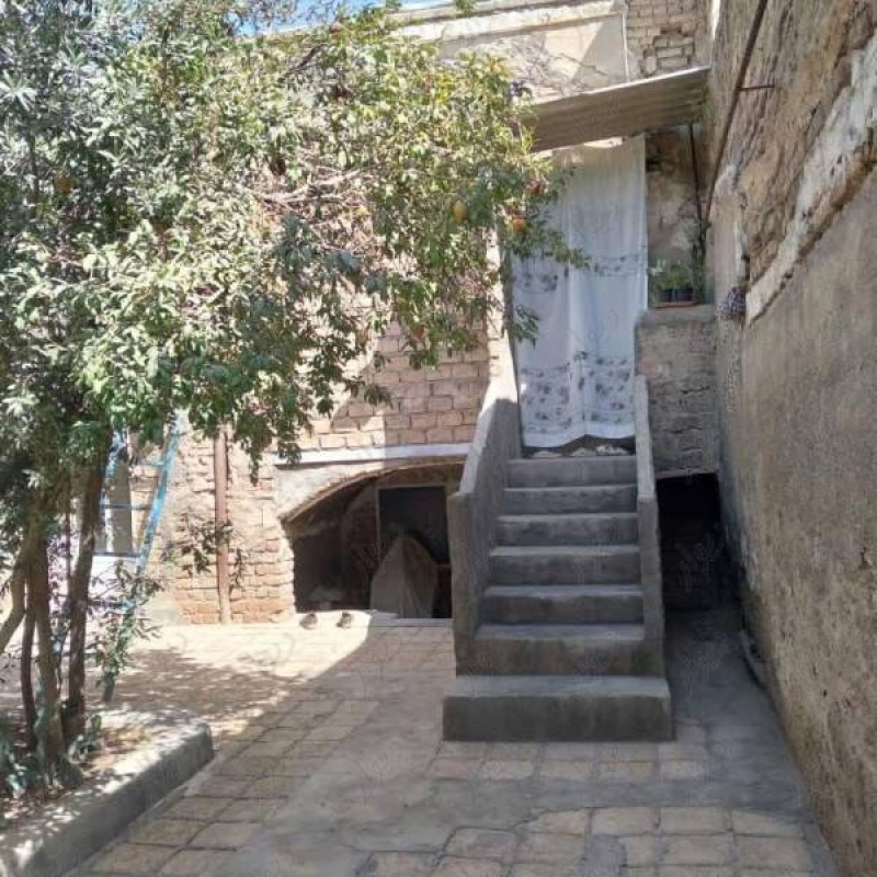 خانه کلنگی قم