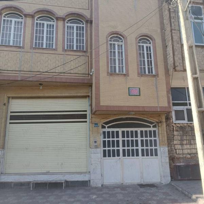 خانه بهر خیابان ۲۴متری ستاری