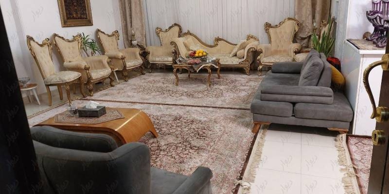                                             آپارتمان
                                                                                آپارتمان
                                        در آل یاسین  قم