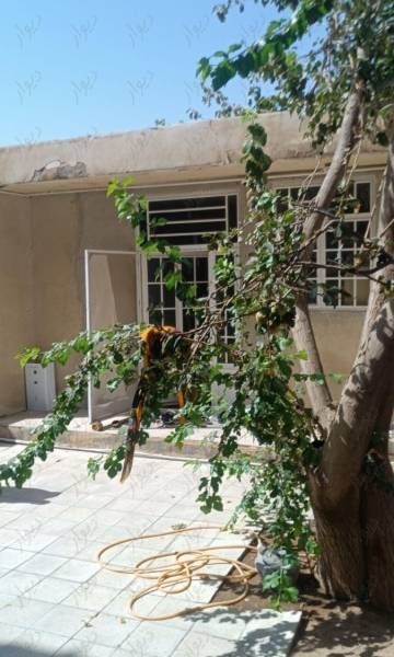                                             مسکونی واقع در طایقان
                                                                                منزل ویلایی
                                        در زنبیل‌آباد (شهید صدوقی) کهک