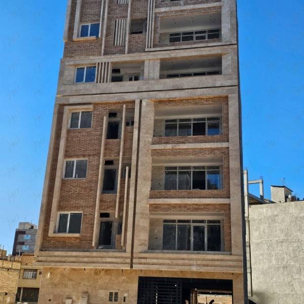                                             فروش آپارتمان ۱۹۸ متری در عماریاسر
                                                                                آپارتمان
                                        در عمار یاسر قم