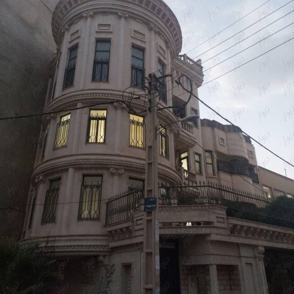                                             آپارتمان،120 متر،دوخوابه،فول امکانات
                                                                                آپارتمان
                                        در زنبیل‌آباد (شهید صدوقی) قم