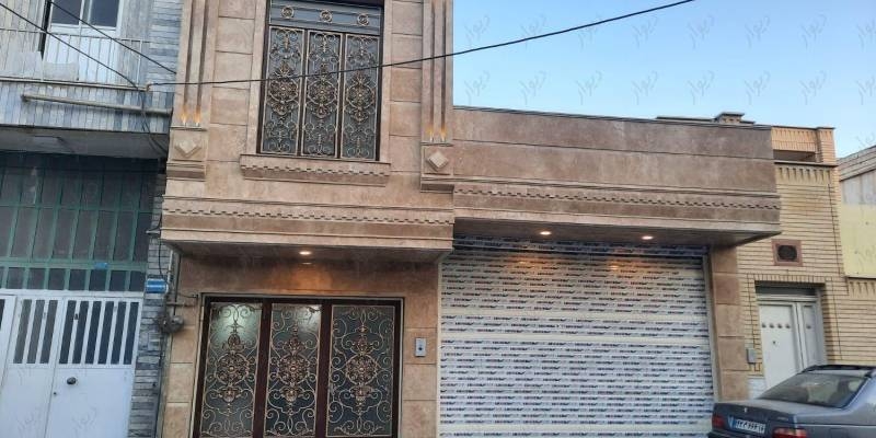                                             منزل ویلایی فروشی با 30 متر تجاری
                                                                                منزل ویلایی
                                        در یزدان‌شهر قم