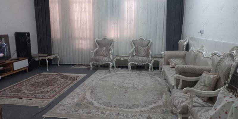 خانه زیر زمین راه جدا تمیز