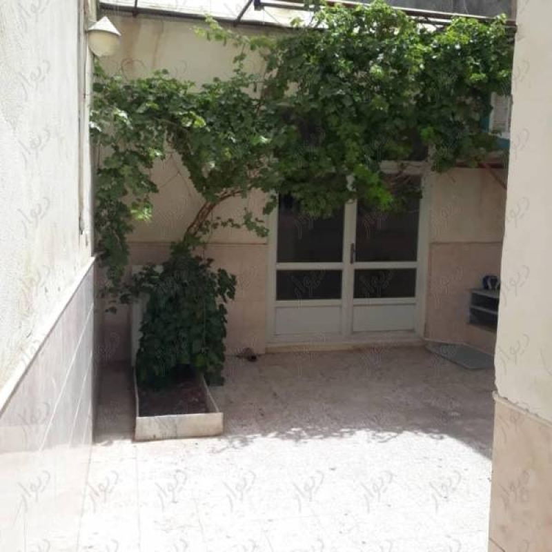 خانه ۱۱۵متری دربست