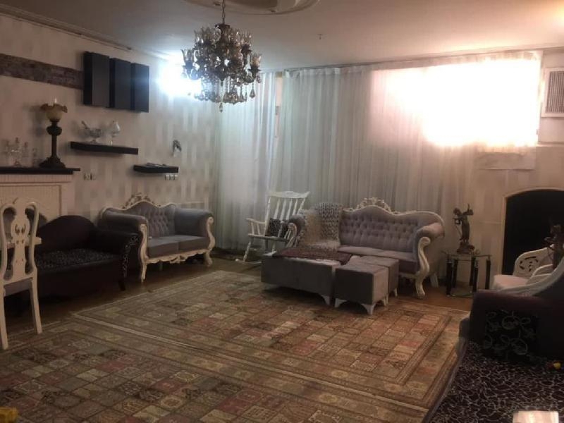                                         منزل ویلایی
                                        در هنرستان قم
